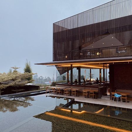 Sunsetfalls Gardens And Resort Magelang Exteriér fotografie