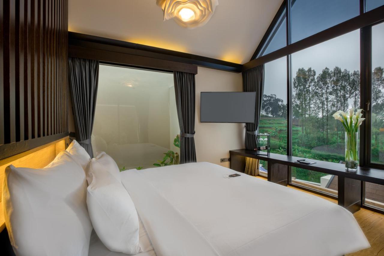 Sunsetfalls Gardens And Resort Magelang Exteriér fotografie